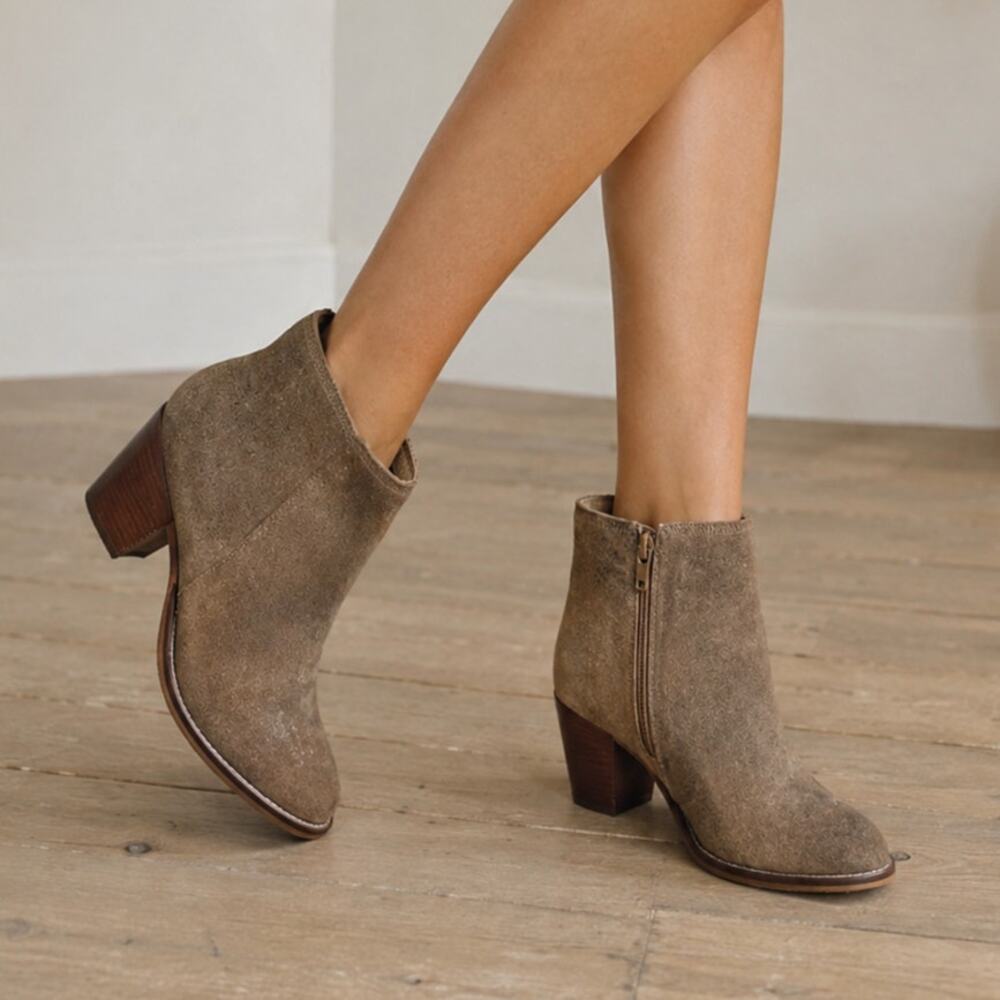 Seychelles Metalic Brown Ankle Booties size 7